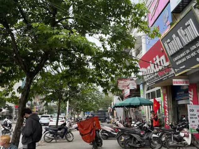 Nhà mặt phố bán tại Hoàn Kiếm, Hà Nội