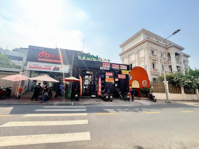 Nhà mặt phố bán