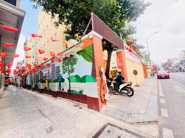 Nhà mặt phố bán