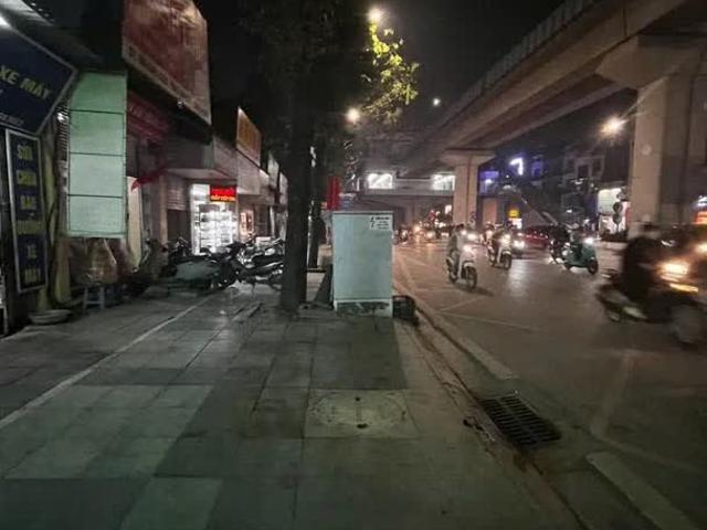 Nhà mặt phố bán tại Hoàn Kiếm, Hà Nội