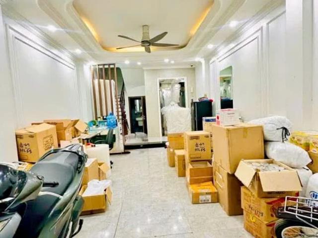 Nhà bán tại Hoàn Kiếm, Hà Nội