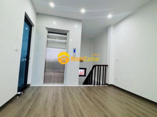 Nhà mặt phố bán
