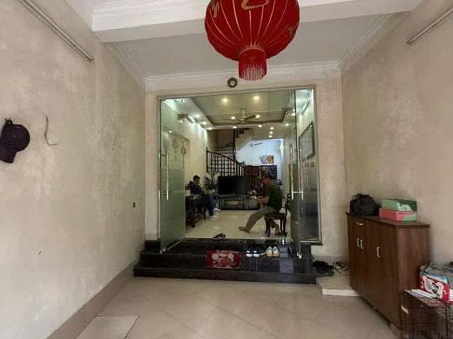 Nhà mặt phố bán tại Hoàn Kiếm, Hà Nội