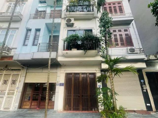 Nhà bán tại Hoàn Kiếm, Hà Nội