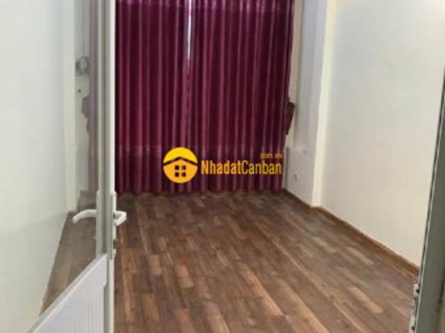 Nhà mặt phố bán