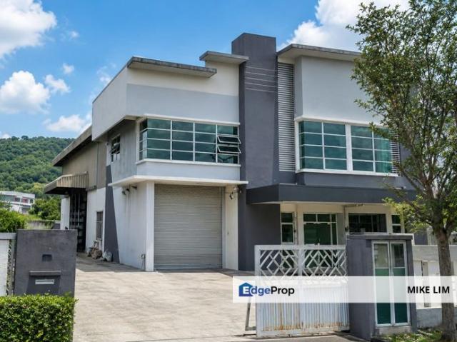 Warehouse for sale in Kajang, Langat