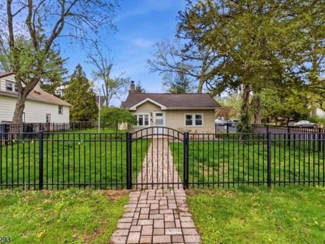 House for sale in Parsippany, New Jersey