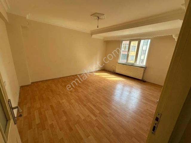 Esentepe Mahallesi, Sultangazi içerisinde kiralık mülk