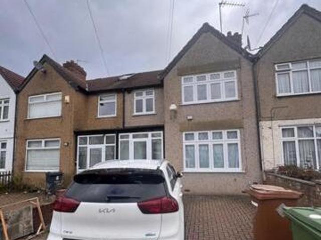 House for rent in Cat Hill, Greater London
