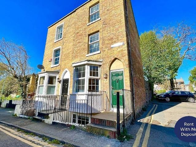 House for rent in East Cliff, Acol