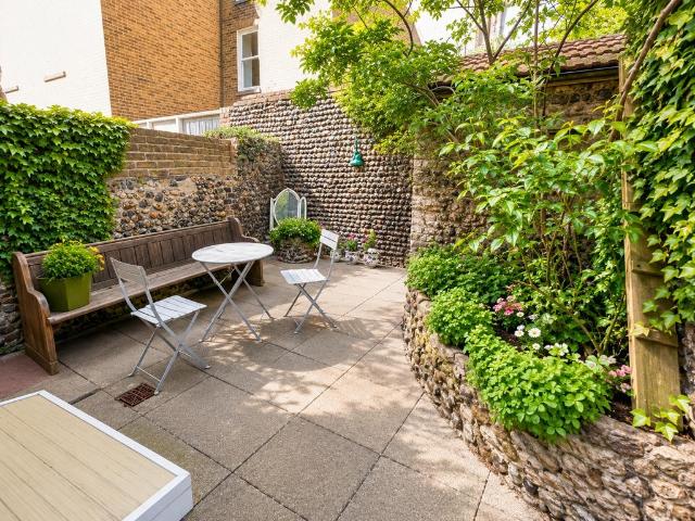 House for rent in East Cliff, Acol