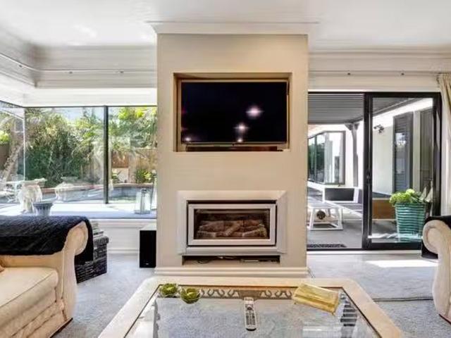 Apartment for rent in Whangaparaoa