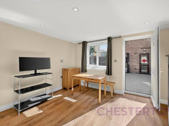 House for rent in Isle Of Dogs, Greater London