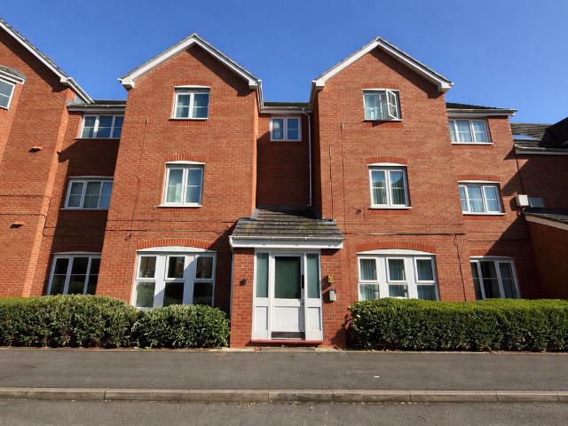 Apartment for rent in Potters Green, West Midlands