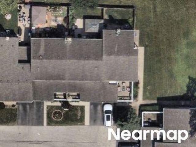 Townhouse for sale in Wheeling, Illinois