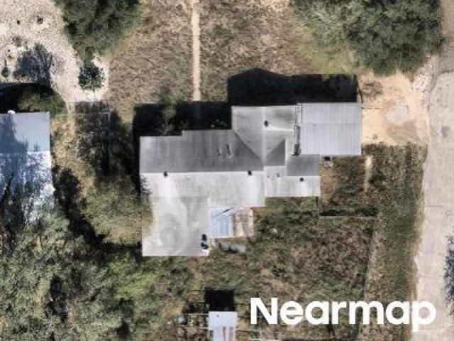 House for sale in Colonial Oaks, Devine