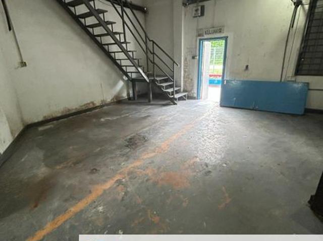 Warehouse for rent in Petaling, Alam Impian