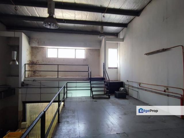 Warehouse for rent in Seksyen 27, Shah Alam