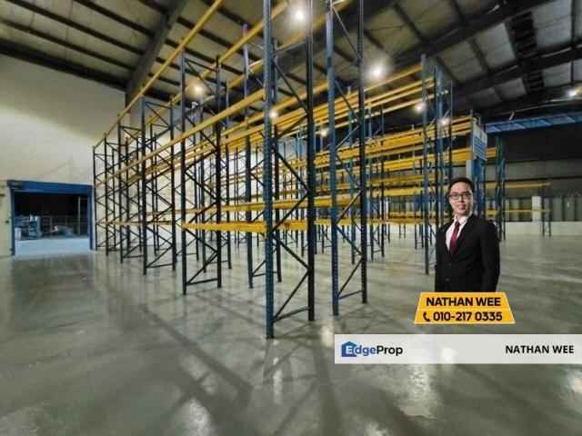 Warehouse for rent in Petaling, Alam Impian