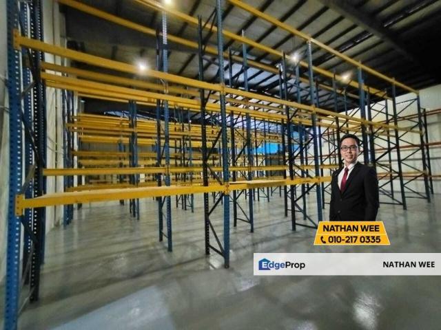 Warehouse for rent in Petaling, Alam Impian