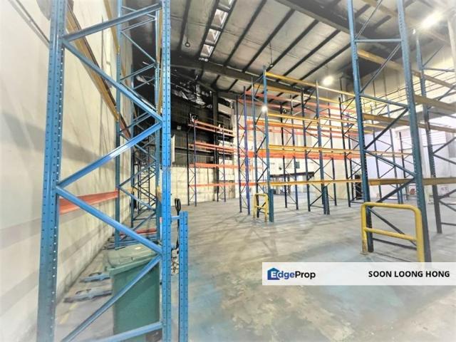 Warehouse for rent in Petaling, Alam Impian