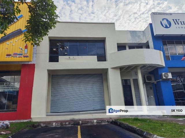 Warehouse for rent in Petaling, Alam Impian