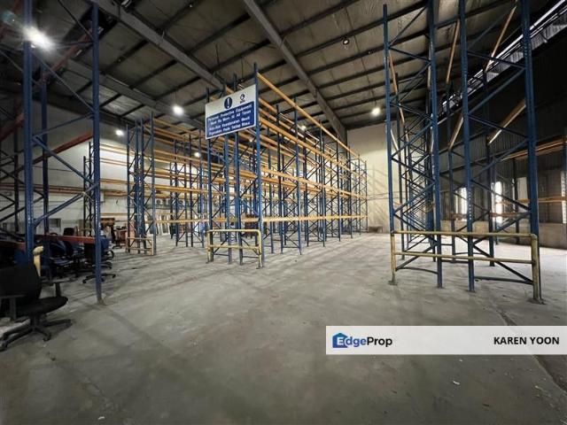 Warehouse for rent in Petaling, Alam Impian
