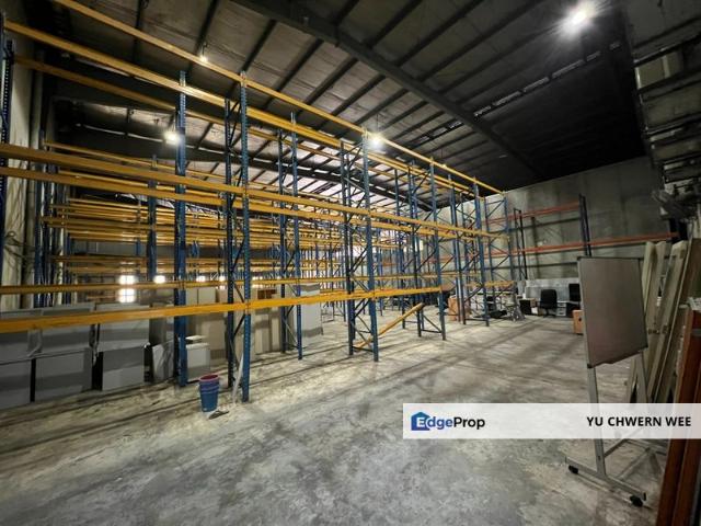 Warehouse for rent in Petaling, Alam Impian