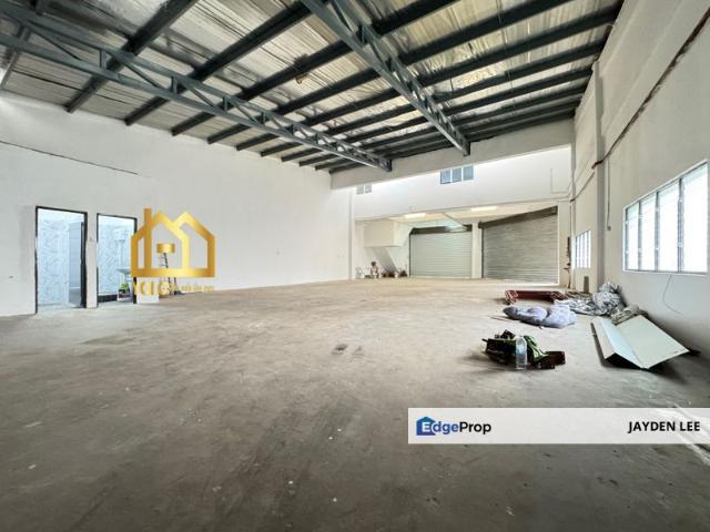 Warehouse for rent in Petaling, Alam Impian