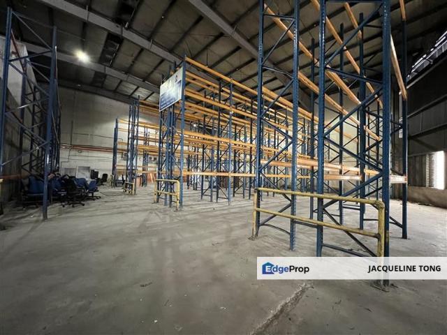 Warehouse for rent in Petaling, Alam Impian