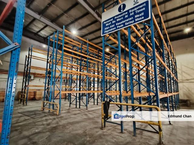 Warehouse for rent in Petaling, Alam Impian