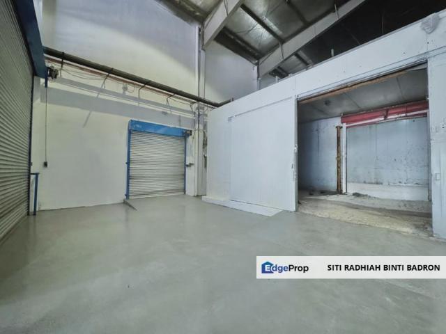 Warehouse for rent in Petaling, Alam Impian