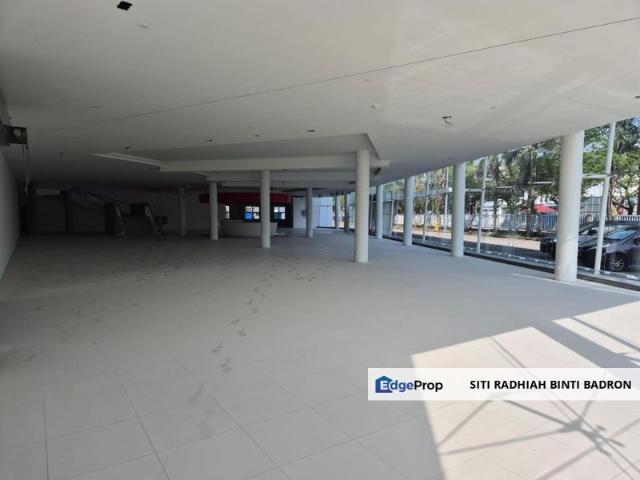 Warehouse for rent in Petaling, Alam Impian