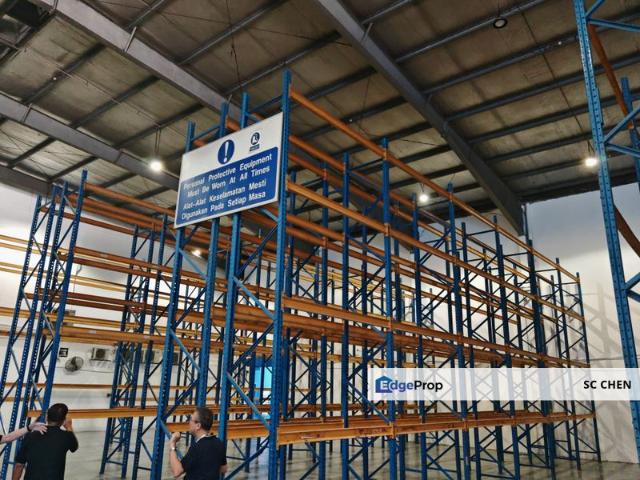 Warehouse for rent in Petaling, Alam Impian