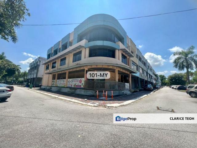Shop for sale in Petaling, Alam Impian
