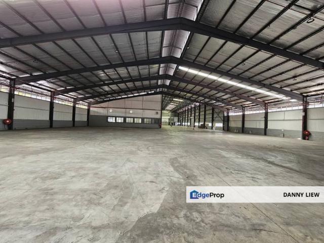 Warehouse for rent in Petaling, Alam Impian