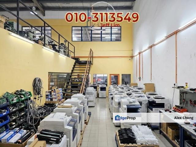 Warehouse for rent in Seksyen U1, Shah Alam
