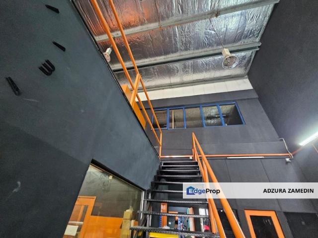Warehouse for sale in Shah Alam, Petaling