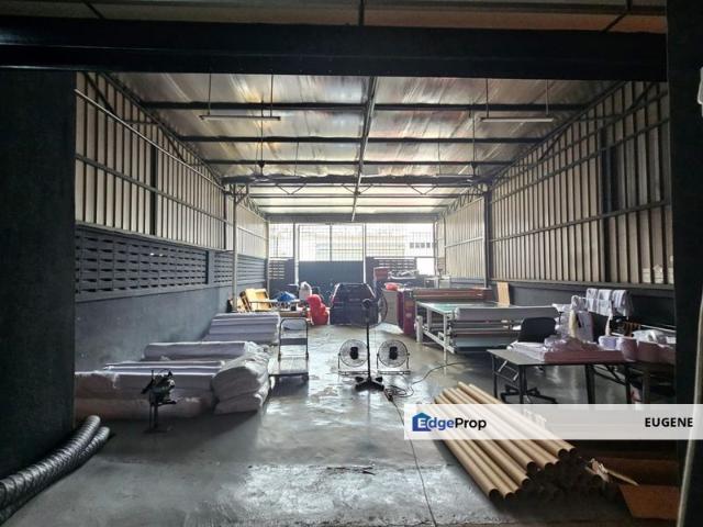 Warehouse for sale in Petaling, Alam Impian