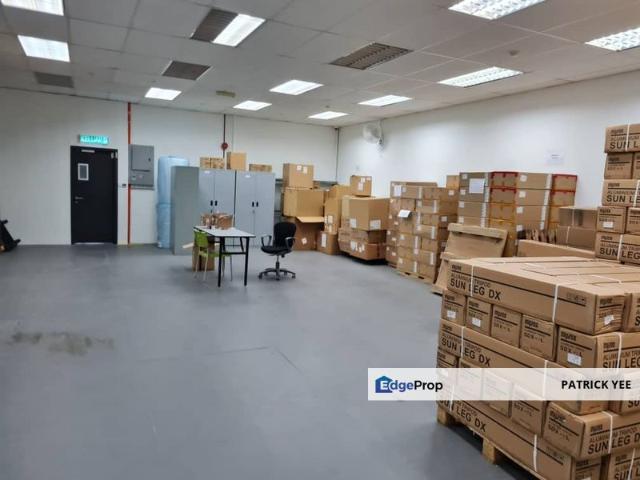 Warehouse for rent in Petaling, Alam Impian