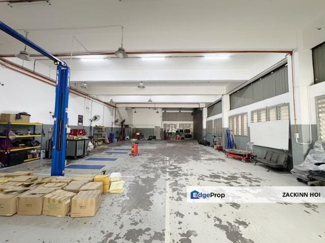 Warehouse for rent in Shah Alam, Petaling