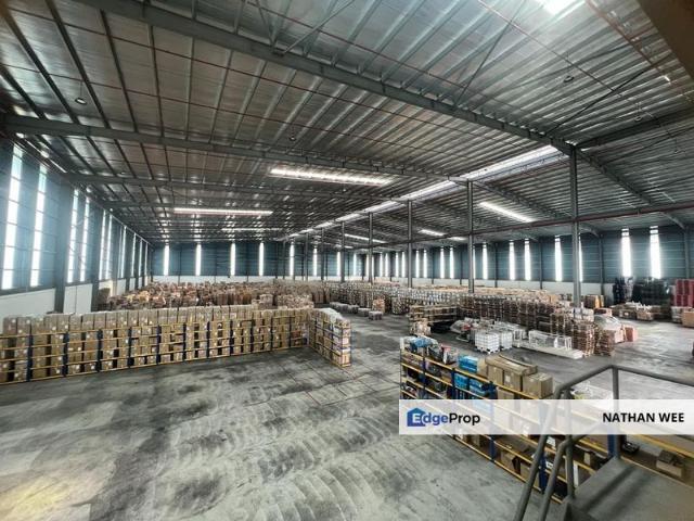 Warehouse for rent in Petaling, Alam Impian
