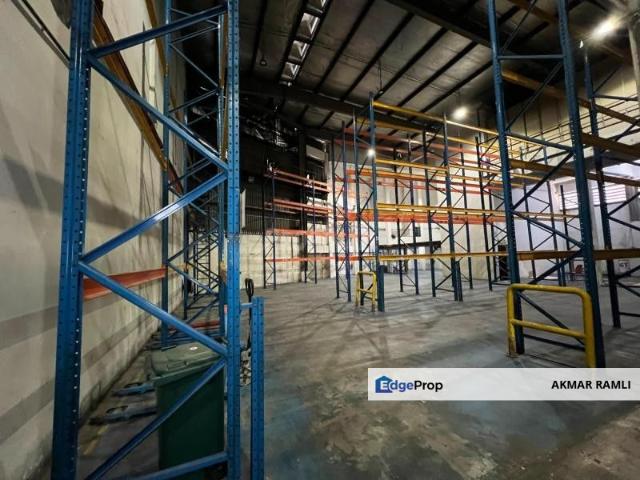 Warehouse for rent in Petaling, Alam Impian