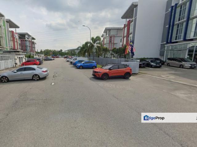 Warehouse for sale in Petaling, Alam Impian