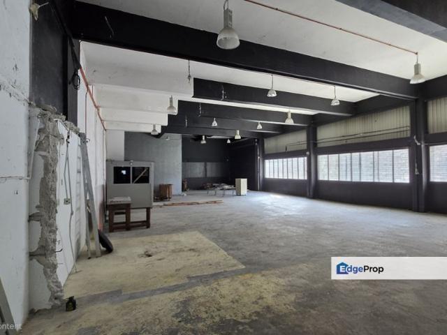 Warehouse for rent in Seksyen U1, Shah Alam