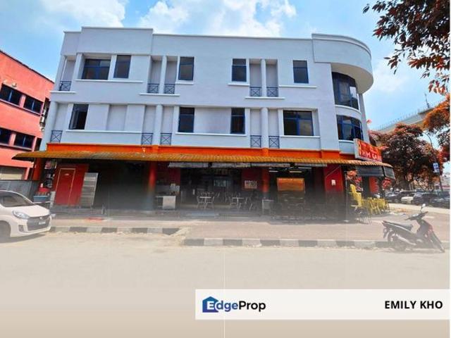 Shop for rent in Petaling, Alam Impian