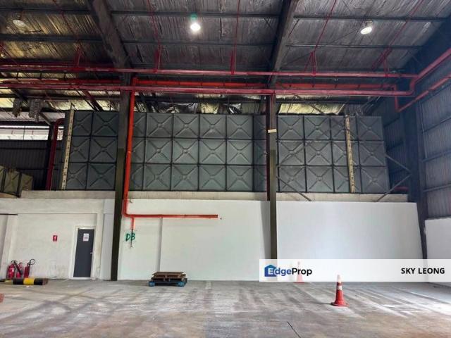 Warehouse for rent in Seksyen U1, Shah Alam