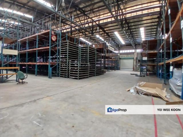 Warehouse for rent in Petaling, Alam Impian