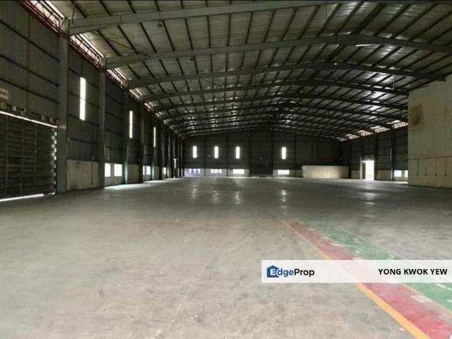 Warehouse for rent in Petaling, Alam Impian