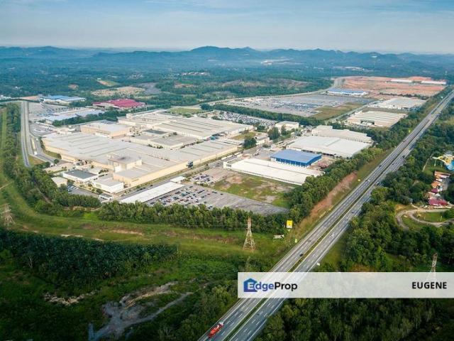 Warehouse for sale in Malaka